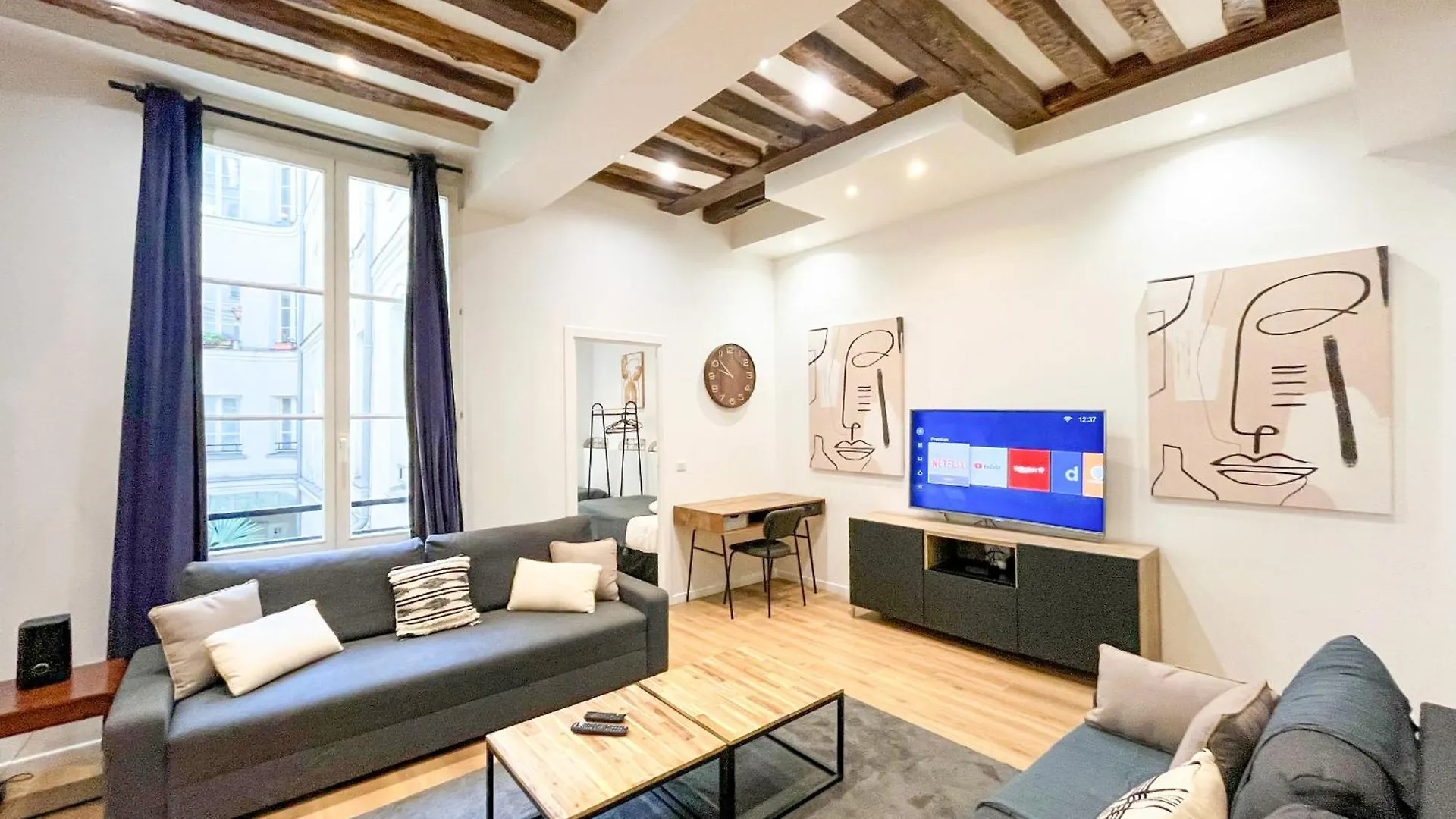 Urban Flat 67 - Spacious Parisian Flat In Paris