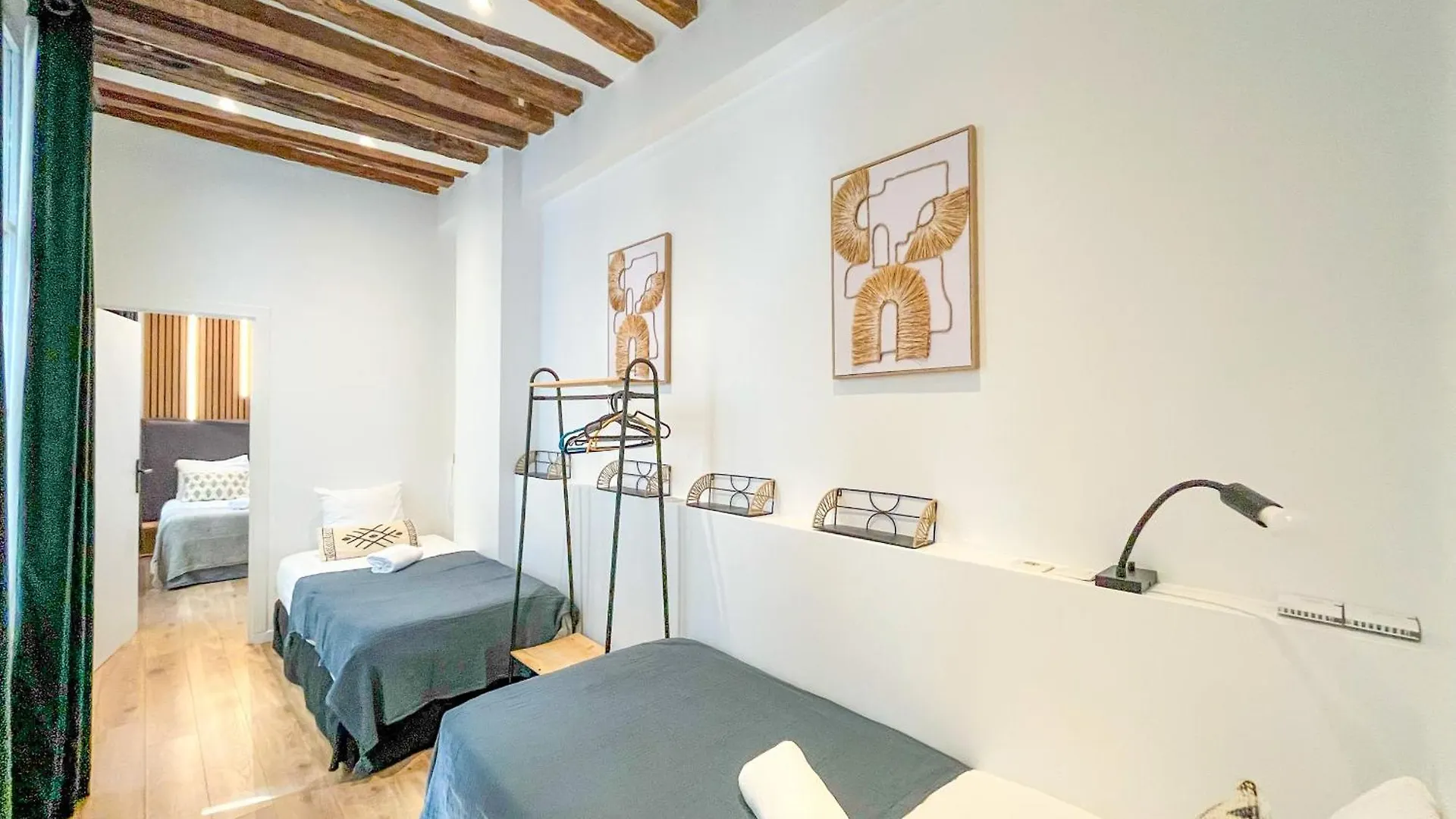 Apartment Urban Flat 67 - Spacious Parisian Flat In Paris