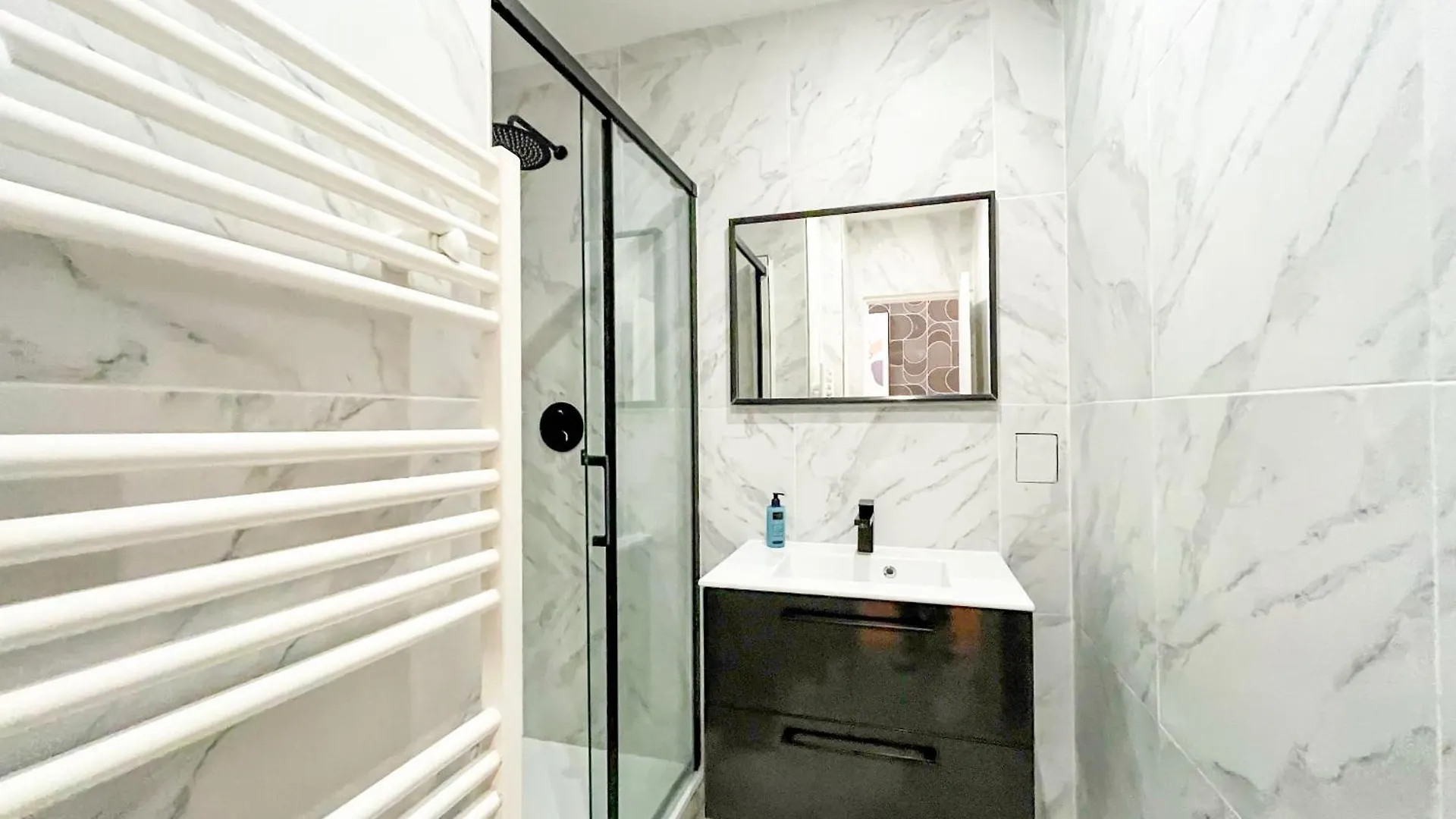 Urban Flat 67 - Spacious Parisian Flat In Paris 0*,  France